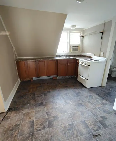 132 S Benton St #A — Photo 4