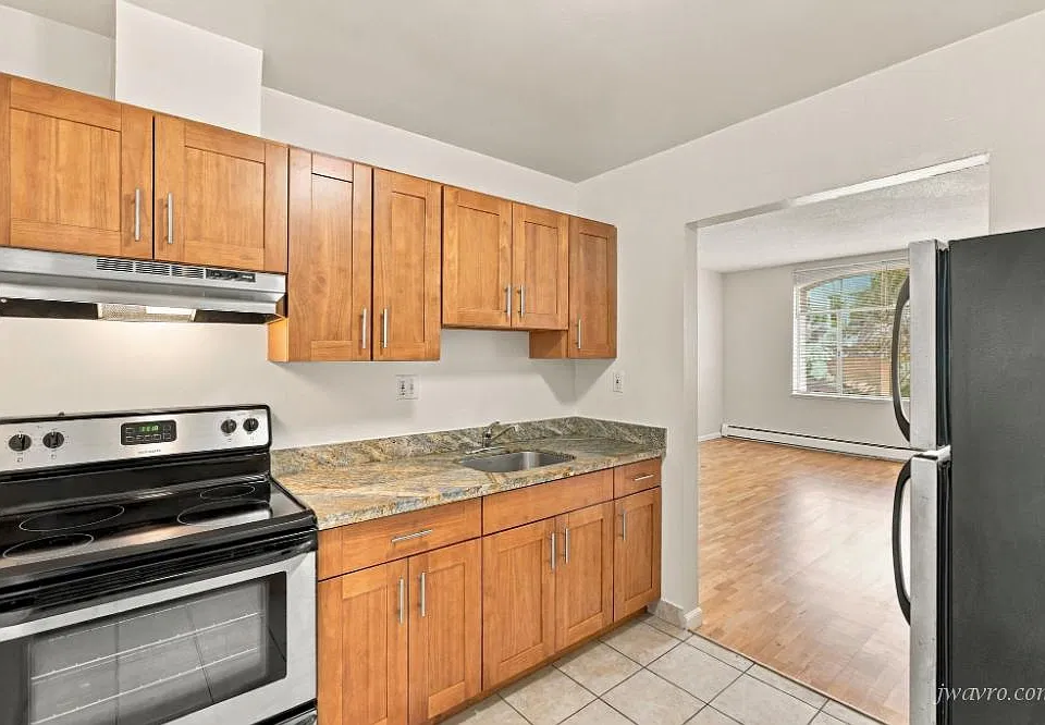 2335 Pacific Ave #101