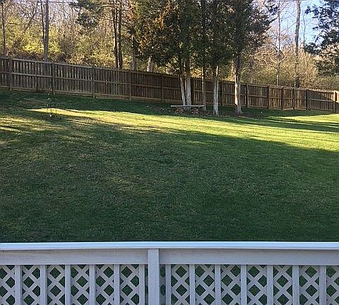 2nd image of 23 Elmwood Cir