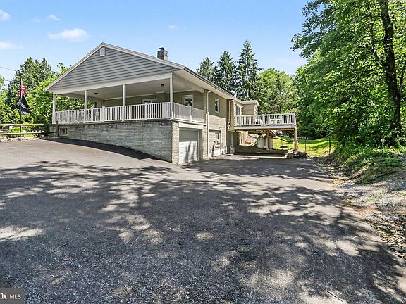 3rd image of 331 Lakewood Dr