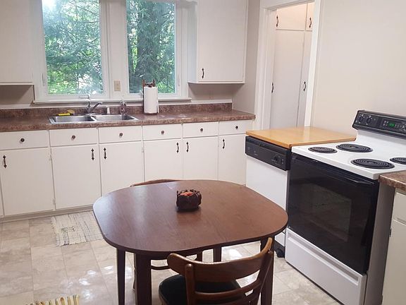 5th image of 311 W Easterday Ave