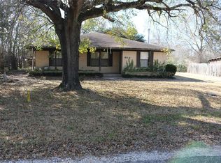 109 N Minden St, Madisonville, TX 77864