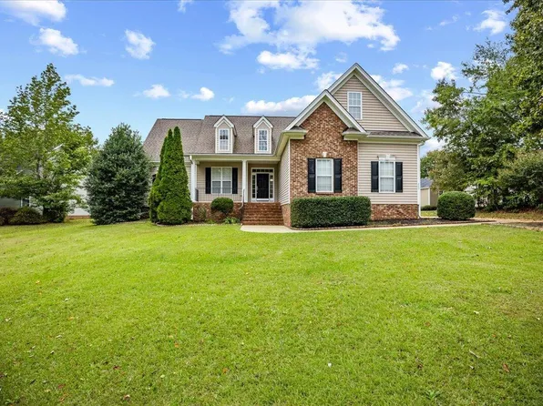 280 Dell Meadows Pl, Four Oaks, NC 27524