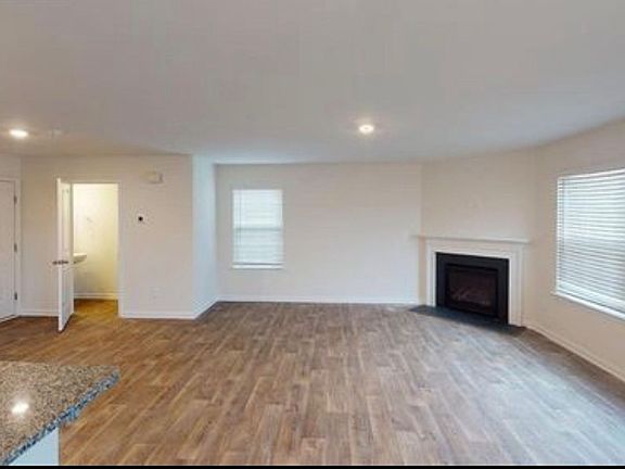 2nd image of 7265 Finnigan Rd