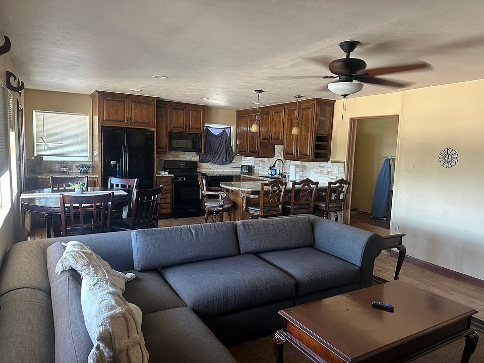 1st image of 6760 Aviation Dr #3