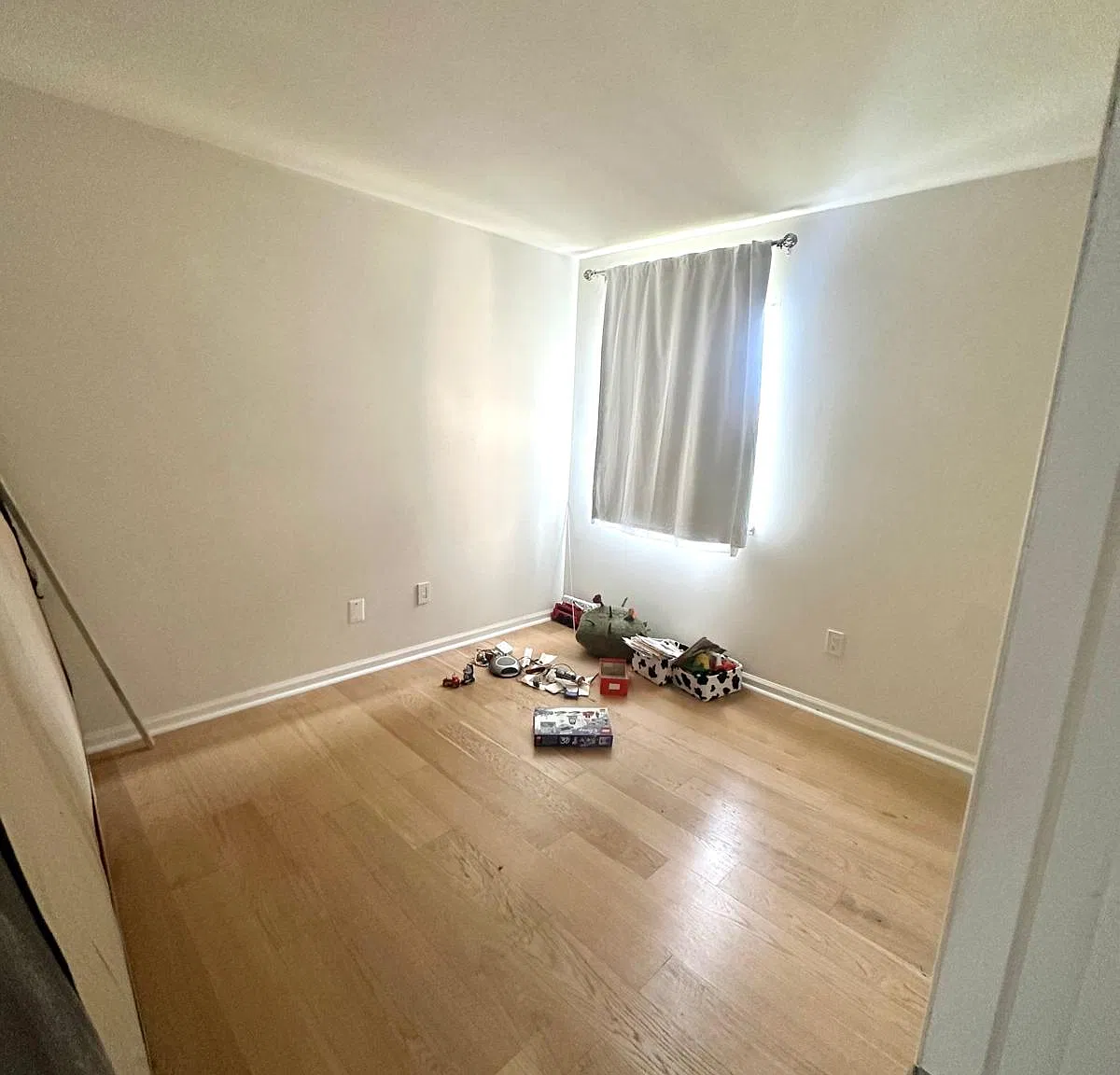 2 bed, 733 sqft, $1,350 — Photo 2