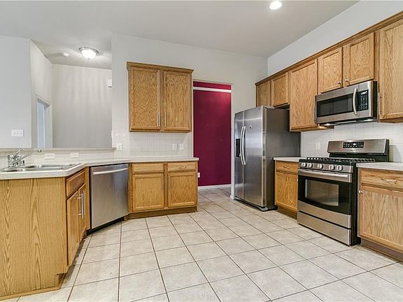 2nd image of 2409 Cantura Dr