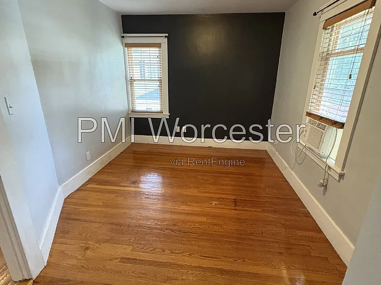 465 Chandler St — Photo 18