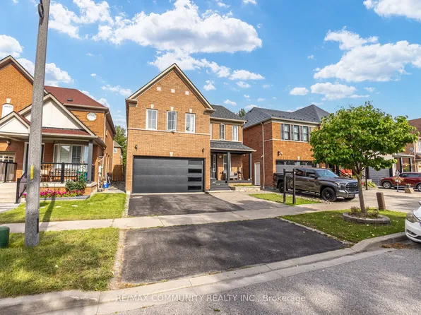 19 Tiller St, Ajax, ON L1Z 1X8