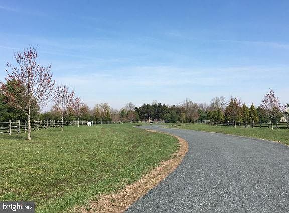 2nd image of 28966 Jennings Rd