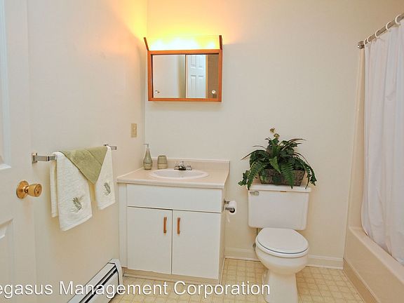4th image of 14 South Ave APT 123