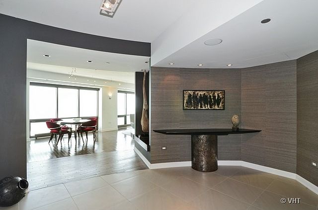 1st image of 130 N Garland Ct APT 2611