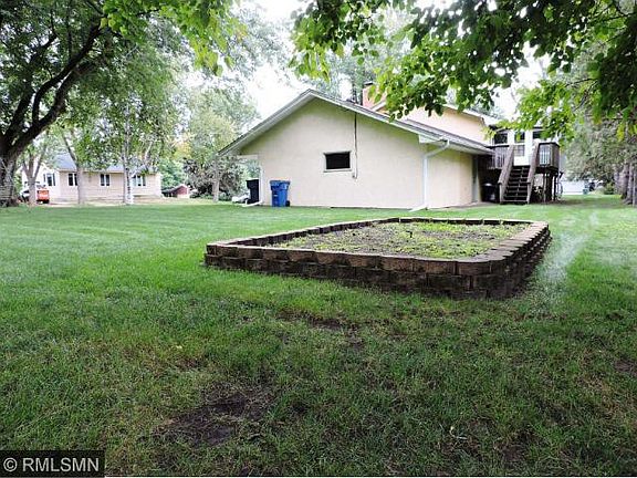3rd image of 2555 Dellwood St