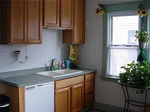 3rd image of 417 Woodside Ave
