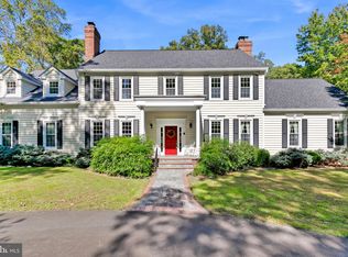 9870 Hampton Rd, Fairfax Station, VA 22039