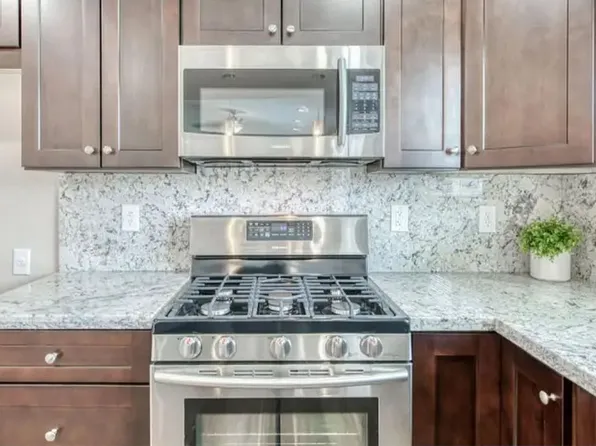 1517 Lincoln Ave, Clovis, CA 93611