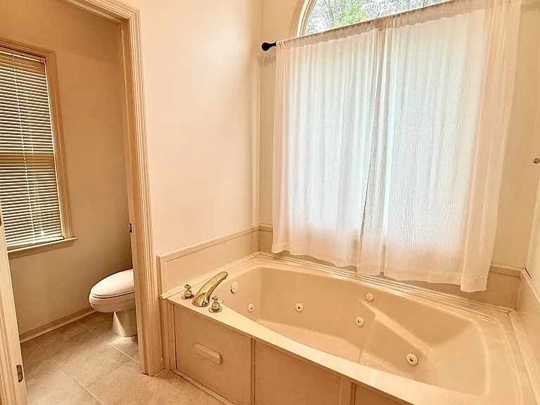 113 Nobleton Ln NW — Photo 29