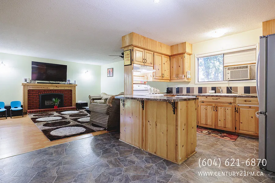3 bed, 2.0 bath, 1492 sqft, $2,650 — Photo 2
