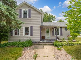 203 E Main St, Carpentersville, IL 60110