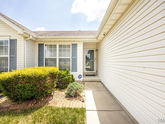 3rd image of 3033 Wye Oak Dr