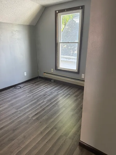 1 bed, 750 sqft, $950 — Photo 2