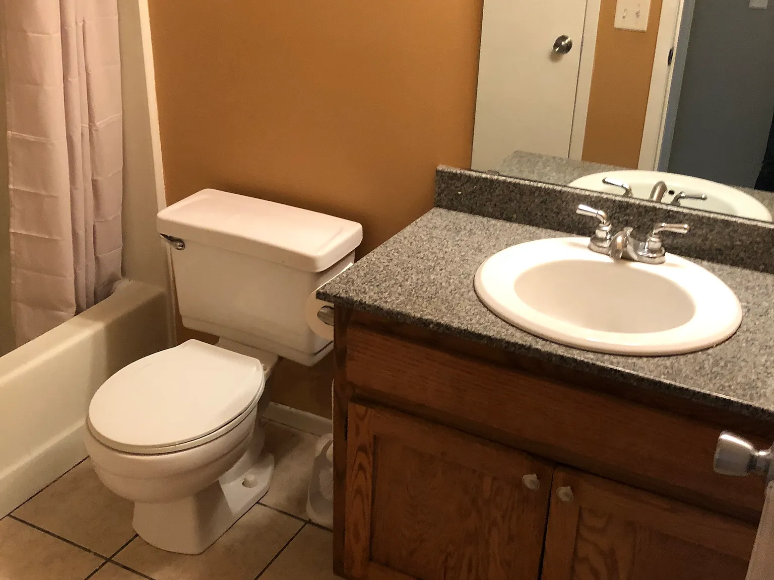 2 bed, 800 sqft, $1,395 — Photo 3
