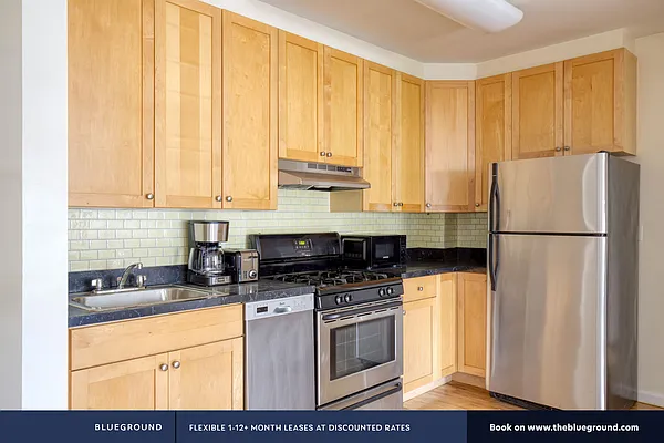 Rented by The Blueground | media 23