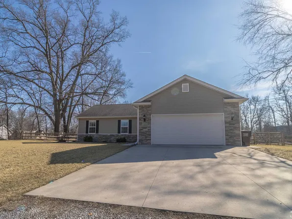 1403 Bedford Dr, Temperance, MI 48182