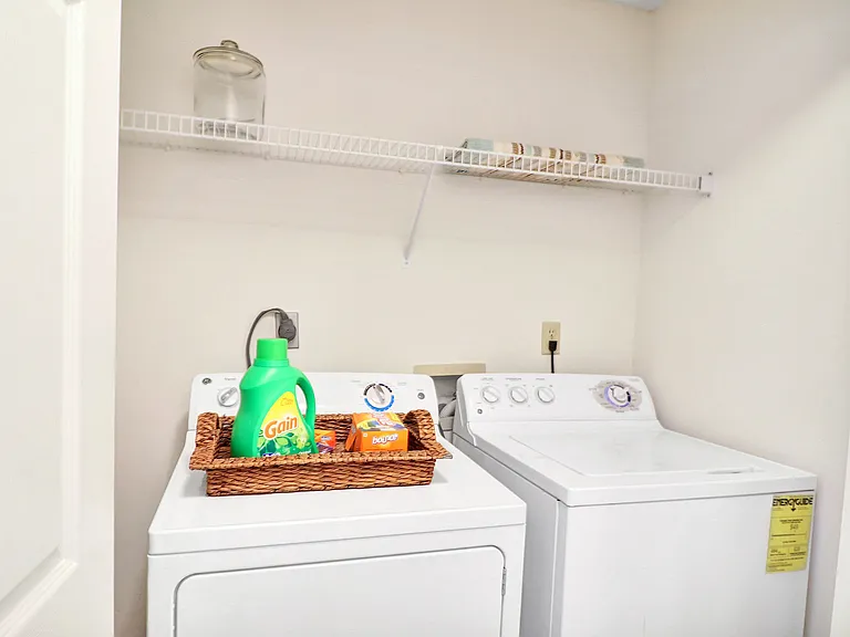 The Grove at Pleasant Valley Apartment Homes — Photo 13