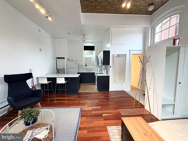 339 N Front St #D — Photo 2