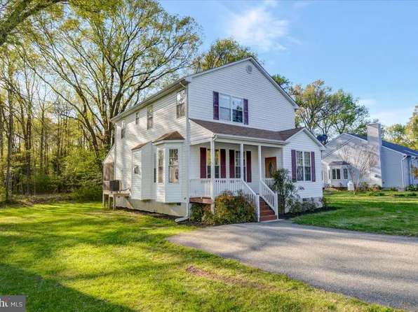 4942 W End Ave, Shady Side, MD 20764