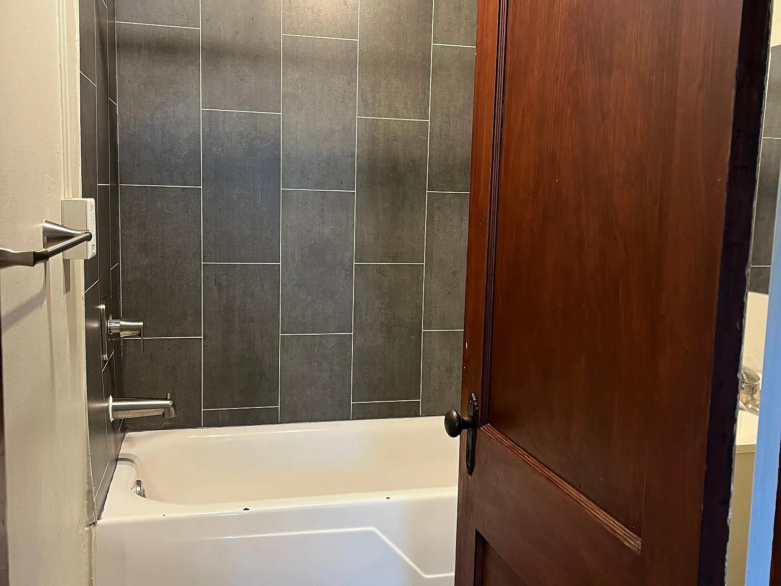 1 bed, $670 — Photo 3