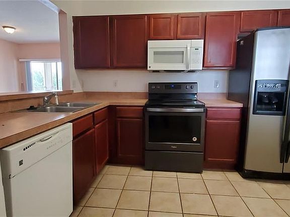 4th image of 6415 Cypressdale Dr Unit 201