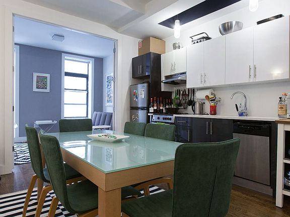 2nd image of 725 Driggs Ave #2D