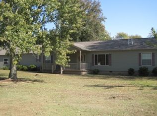 113 E Lamard St, Geff, IL 62842