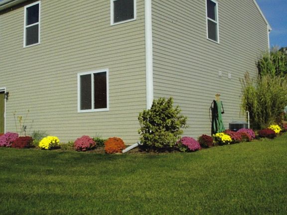 4th image of 1655 Salisbury Dr SE