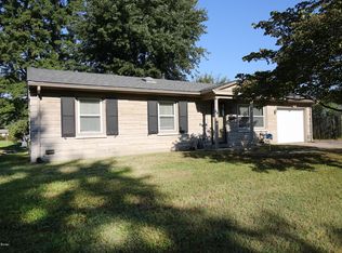 10904 Golden Dr, Louisville, KY 40272