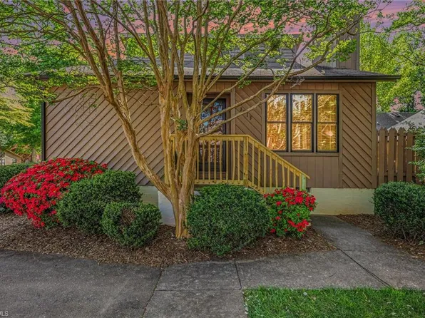 1913 Stonewood Dr, Winston Salem, NC 27103