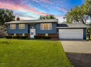 1102 Schafer Dr, Onalaska, WI 54650