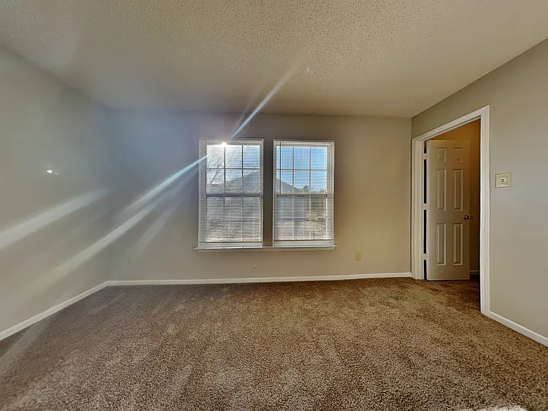 9818 Blue Ridge Way — Photo 18