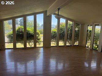 2nd image of 311 Creswood Dr