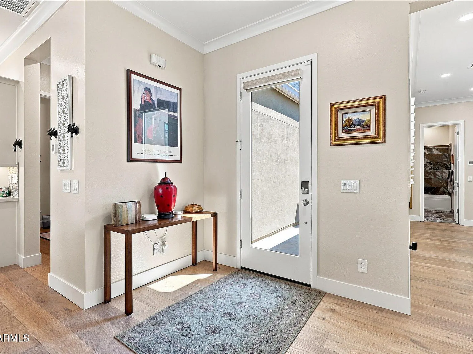 3 bed, 2.5 bath, 2481 sqft, $5,900 — Photo 4