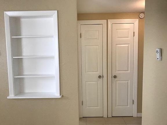 3rd image of 3612 Bradford Dr