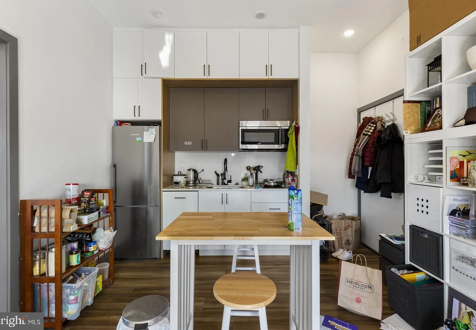 1 bed, 1.0 bath, $1,225 — Photo 3