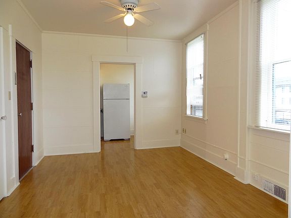 3rd image of 801 N L St APT 3