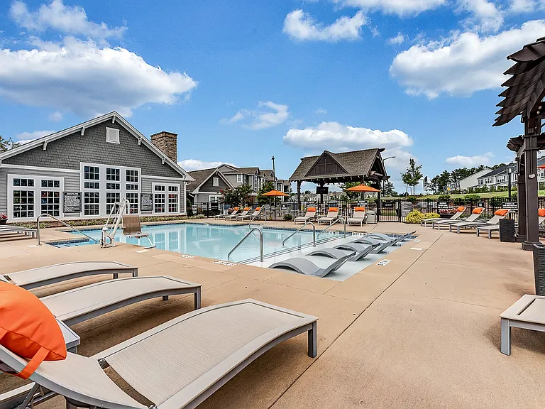 Avellan Springs Apartments — Photo 43