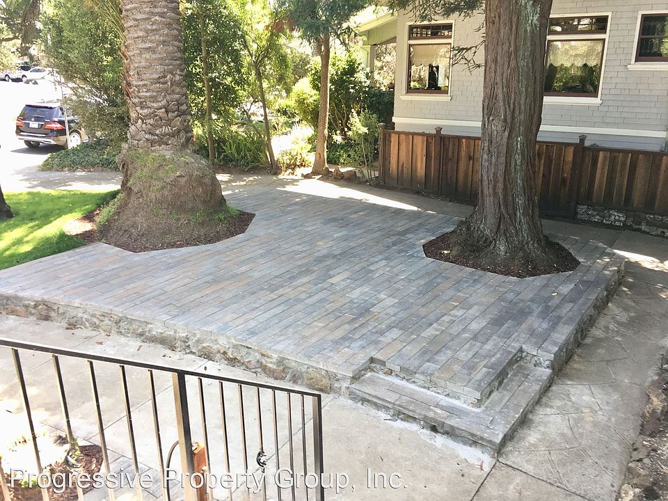1st image of 21 Urbano Dr