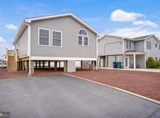 9 Lake Saint Clair Dr, Tuckerton, NJ 08087