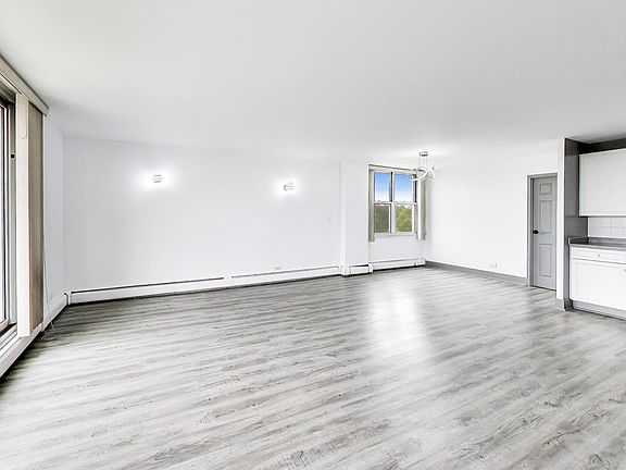 4th image of 33 N Main St APT 5B