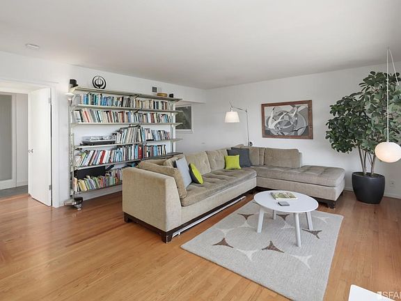 3rd image of 148 Villa Ter